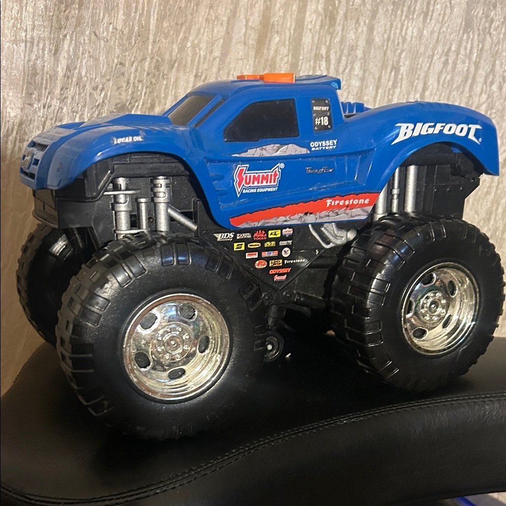 Toy State Wheelie Monsters Bigfoot, Truck